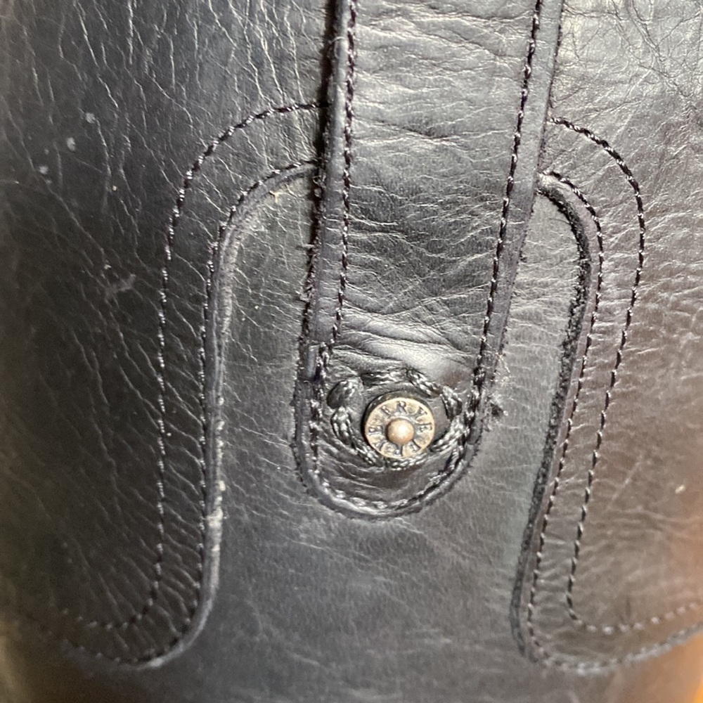 Frye - Picture 7 of 8